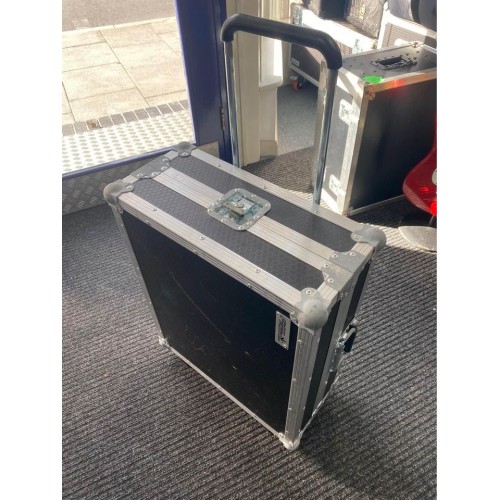 Swan flight mixer case (Pre-owned) by 